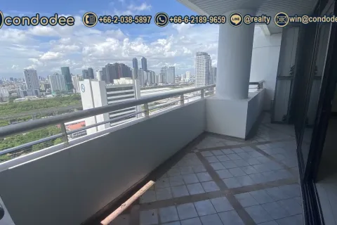 Condo à Khlong Toei, Bangkok, Thaïlande, 3 chambres № 200844 - photo 7