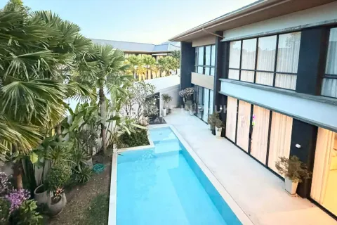 Casa de 5 dormitorios en Phuket, Tailandia № 209648