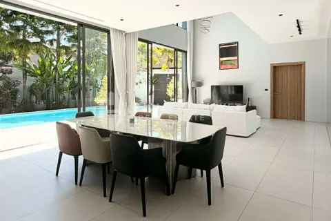 บ้านในภูเก็ต, ประเทศไทย 5 ห้องนอน № 209648 - รูปถ่าย 4