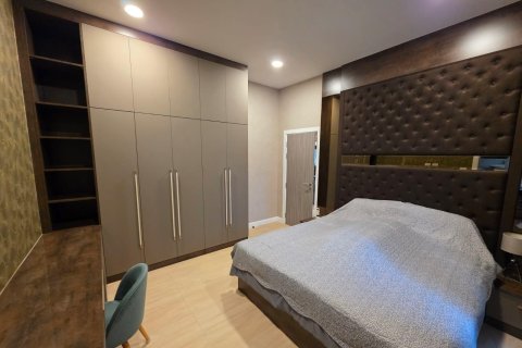 House in Pattaya, Thailand 3 bedrooms № 158786 - photo 16