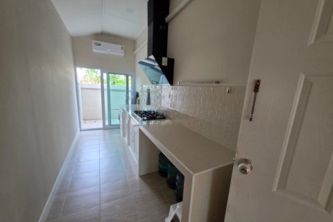 House in Pattaya, Thailand 3 bedrooms № 158786 - photo 10