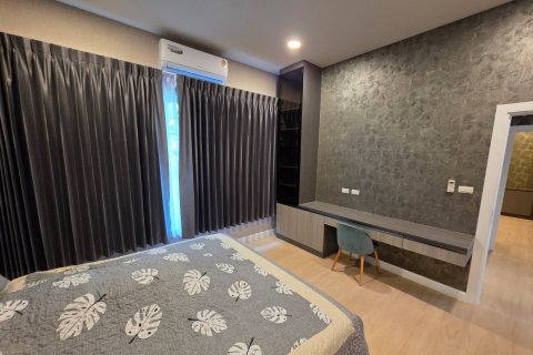 House in Pattaya, Thailand 3 bedrooms № 158786 - photo 13