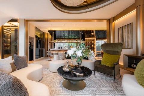 Chalet de 4 dormitorios en Lat Phrao, Bangkok, Tailandia № 165437 - foto 11