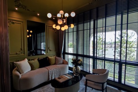 Chalet de 5 dormitorios en Lat Phrao, Bangkok, Tailandia № 165435 - foto 3