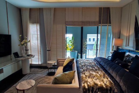 Villa in Lat Phrao, Bangkok, Thailand 4 bedrooms № 165436 - photo 12
