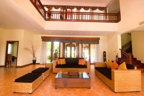 Chalet de 4 dormitorios en Phuket, Tailandia № 163838 - foto 6