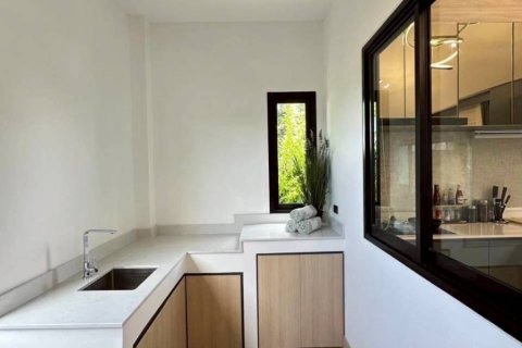 Chalet de 3 dormitorios en Pattaya, Tailandia № 163839 - foto 8