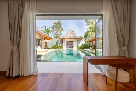 Chalet de 4 dormitorios en Phuket, Tailandia № 190691 - foto 9