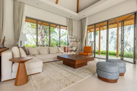 Chalet de 4 dormitorios en Phuket, Tailandia № 190696 - foto 2