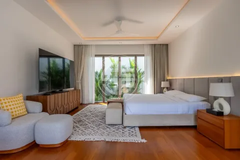 Chalet de 4 dormitorios en Phuket, Tailandia № 190696 - foto 9