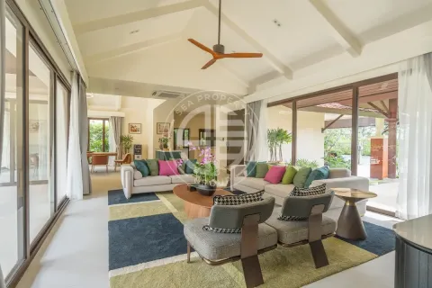 Chalet de 3 dormitorios en Bang Tao, Tailandia № 190690 - foto 2