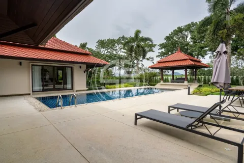 Chalet de 3 dormitorios en Bang Tao, Tailandia № 190690 - foto 11