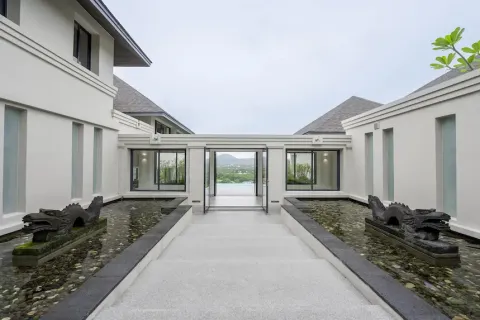 Chalet de 4 dormitorios en Bang Tao, Tailandia № 190692 - foto 7