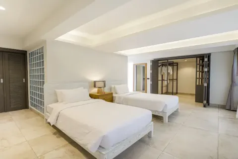 Chalet de 4 dormitorios en Bang Tao, Tailandia № 190692 - foto 18