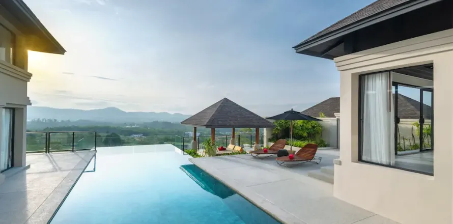 Chalet de 4 dormitorios en Bang Tao, Tailandia № 190692