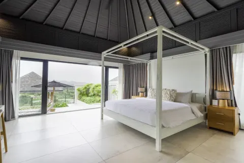 Chalet de 4 dormitorios en Bang Tao, Tailandia № 190692 - foto 6