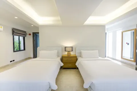 Chalet de 4 dormitorios en Bang Tao, Tailandia № 190692 - foto 19