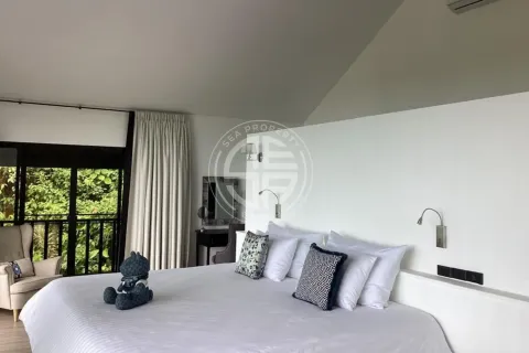 Chalet de 4 dormitorios en Pa Klok, Tailandia № 190694 - foto 4