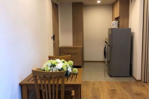 Condominio de 2 dormitorios en Ratchathewi, Bangkok, Tailandia № 47579 - foto 2