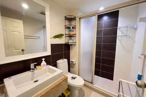 Condo à Watthana, Bangkok, Thaïlande, 3 chambres № 47583 - photo 14