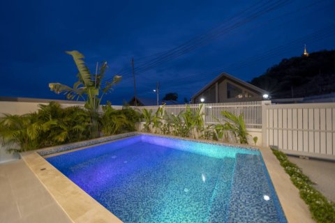 Chalet de 3 dormitorios en Surat Thani, Tailandia № 146896 - foto 4