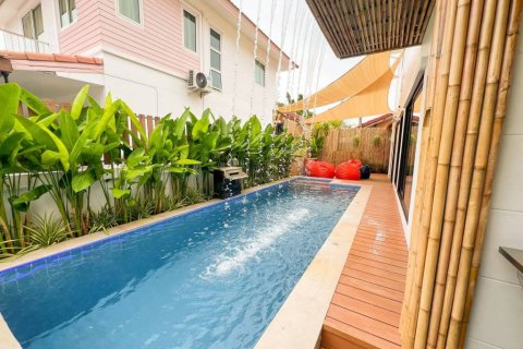 Chalet de 5 dormitorios en Surat Thani, Tailandia № 146901 - foto 5