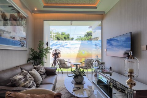 Condominio de 2 dormitorios en Bang Lamung, Tailandia № 146545 - foto 4
