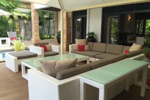 Casa de 3 dormitorios en Bang Tao, Tailandia № 177781 - foto 2