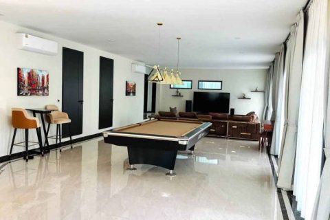 Chalet de 4 dormitorios en Phuket, Tailandia № 162437 - foto 3