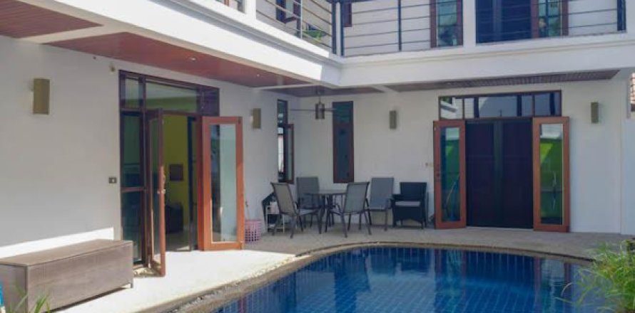 Chalet de 3 dormitorios en Kathu, Tailandia № 199532