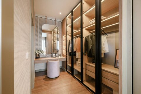 Casa de 3 dormitorios en Samut Prakan, Tailandia № 151054 - foto 6