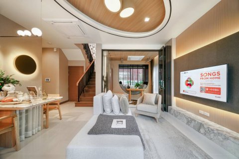 Casa de 3 dormitorios en Samut Prakan, Tailandia № 151054 - foto 2
