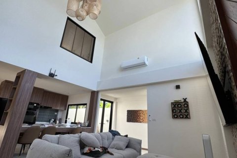 Chalet de 3 dormitorios en Phuket, Tailandia № 151057 - foto 2