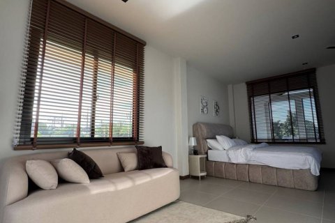 Chalet de 3 dormitorios en Phuket, Tailandia № 151057 - foto 10