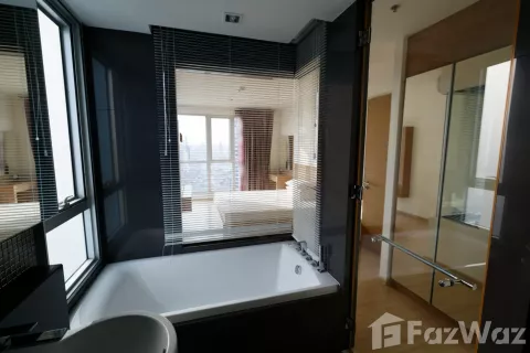 Condominio de 2 dormitorios en Khlong Toei, Bangkok, Tailandia № 134410 - foto 4