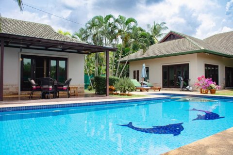 Villa in Hua Hin, Thailand 4 Schlafzimmer № 134717