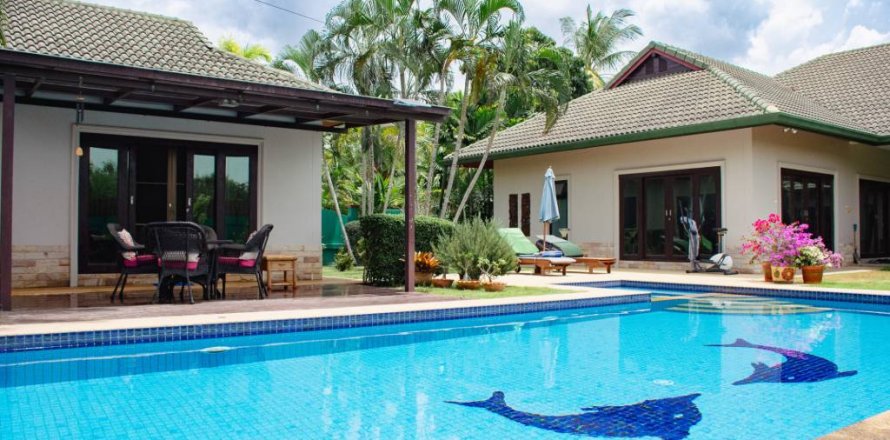Chalet de 4 dormitorios en Hua Hin, Tailandia № 134717