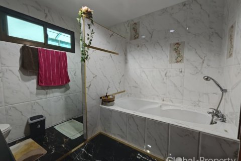Haus in Pattaya, Thailand 3 Schlafzimmer № 152372 - Foto 15