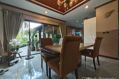 Haus in Pattaya, Thailand 3 Schlafzimmer № 152372 - Foto 3