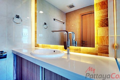 Condominio de 1 dormitorio en Bang Lamung, Tailandia № 152368 - foto 10