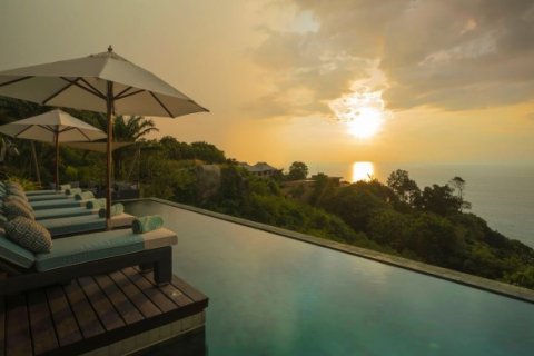 Chalet de 6 dormitorios en Kamala, Tailandia № 191196 - foto 3
