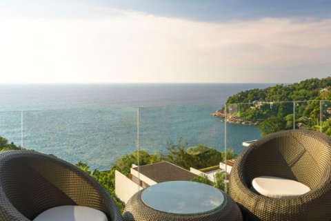 Chalet de 6 dormitorios en Kamala, Tailandia № 191196 - foto 10