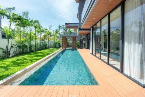 Chalet de 4 dormitorios en Bang Tao, Tailandia № 191197 - foto 11