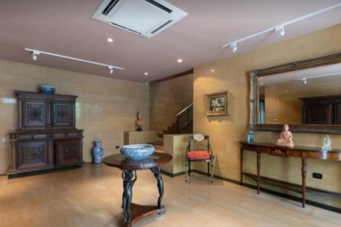 Villa in Kamala, Thailand 5 bedrooms № 191195 - photo 11