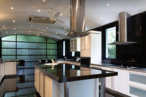 Villa in Kamala, Thailand 5 bedrooms № 191195 - photo 13