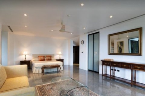 Villa in Kamala, Thailand 5 bedrooms № 191195 - photo 20