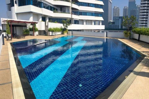 Condominio de 2 dormitorios en Yan Nawa, Bangkok, Tailandia № 138543 - foto 17