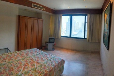 Condominio de 2 dormitorios en Yan Nawa, Bangkok, Tailandia № 138543 - foto 12