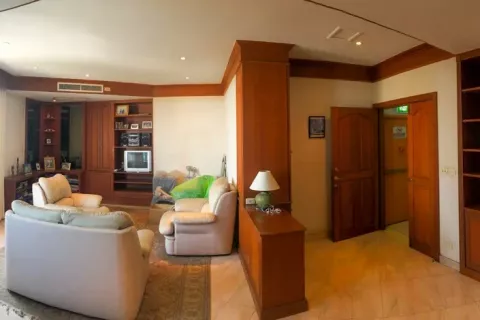 Condominio de 2 dormitorios en Yan Nawa, Bangkok, Tailandia № 138543 - foto 2