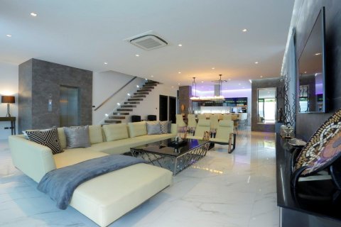 Casa de 6 dormitorios en Pattaya, Tailandia № 8849 - foto 10